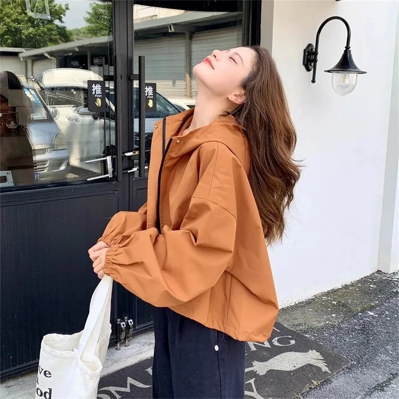 Куртка с капюшоном для женщин весной и осенью, новая короткая куртка, модная универсальная повседневная свободная куртка, модная