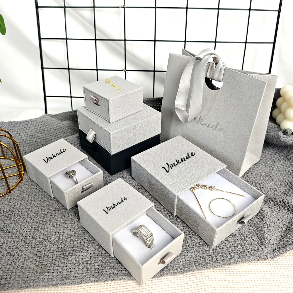 

Textured Paper Jewelry Packaging Box Ring Ear Stud Earring Boxes Slide Out-in Drawer Case for Pendant Necklace Travel Organizer
