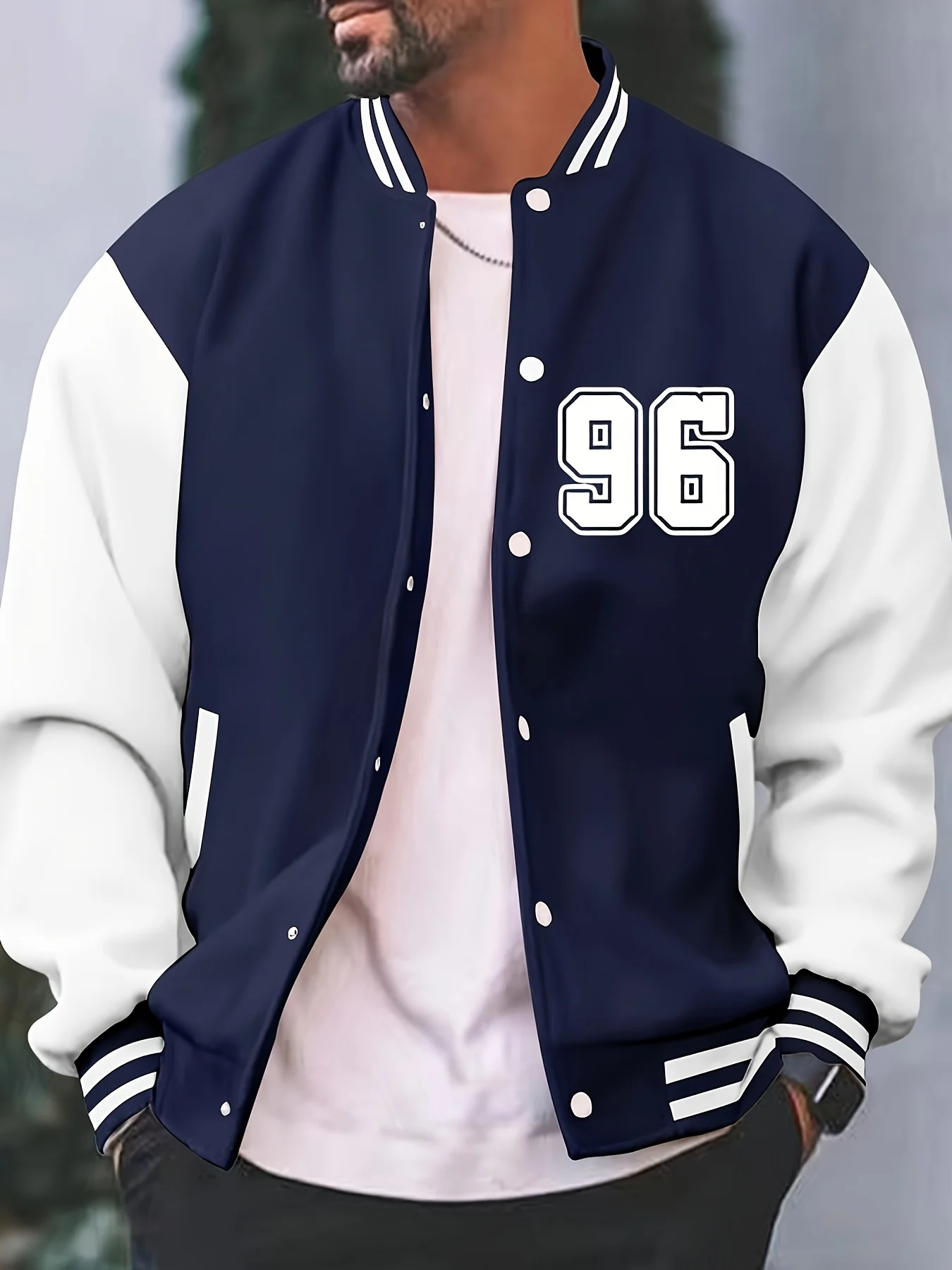 Beliebte Baseballjacke für Herren mit 96-Print – lässige Alltagsjacke, Herbst- und Winteroberbekleidung für Damen und Herren. – Detail 5