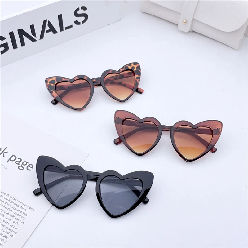 Kids Fashion Heart Design Sunglasses Toddler Baby Girls Boy Children Outdoor Anti-UV Sun Glasses Photography Accessories