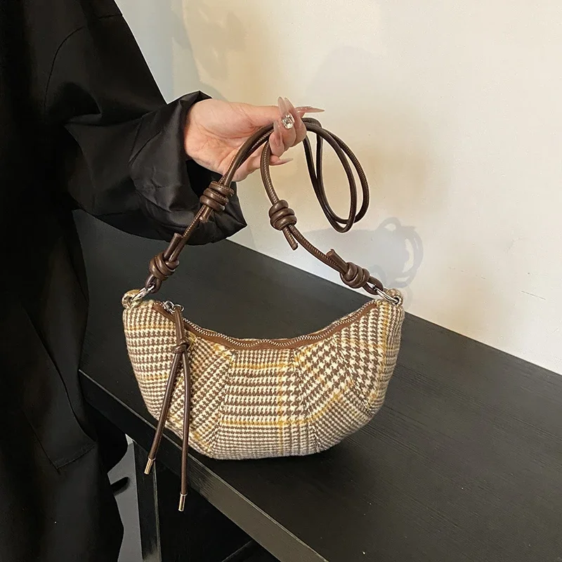 Sewing Thread Solid Crossbody Bags Dumpling Type Soft Hot Sale Bags for Women Zipper Pu Interior Compartment Women's Handbags