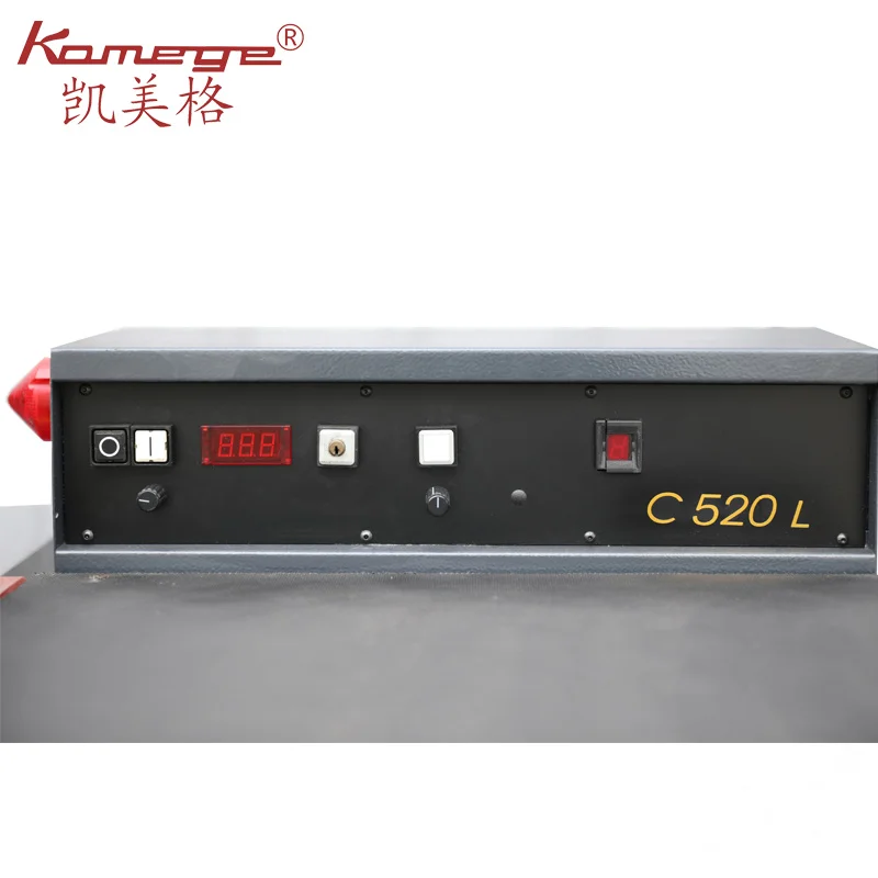 Camoga Italia C520L 520mm Coltello a fascia per spaccare la pelle Macchina utilizzata per borse interne per auto divise digitali Guanti