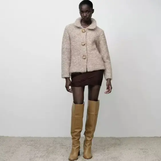 Faionable Knitted Coat for Women Autumn 2025 Sle Streetwear Versatile Button Decorated Flower ape Outerwear