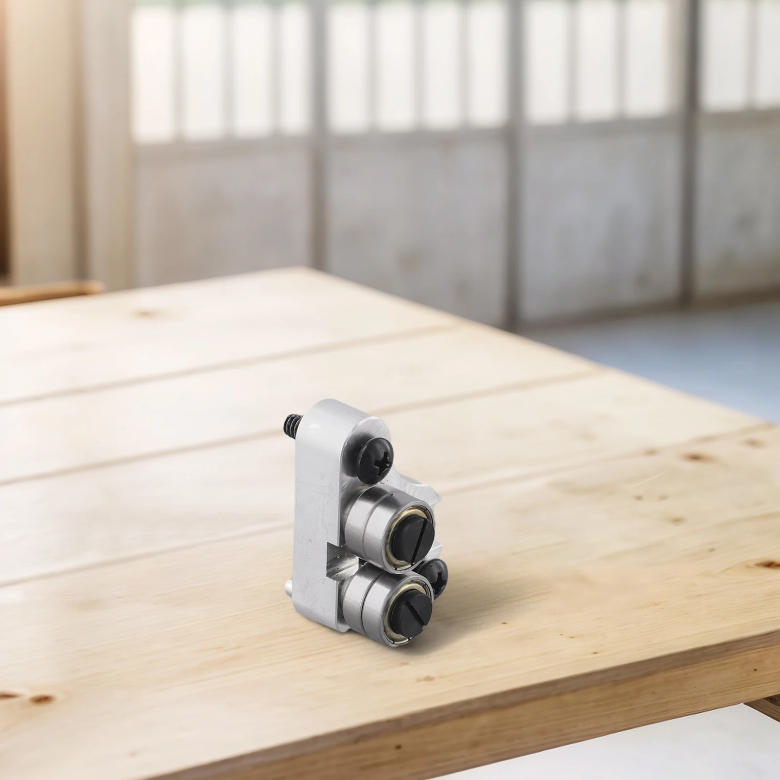 

Innovative Design of the Front Guide Roller specifically made to fit numerous bandsaw units enhancing performance