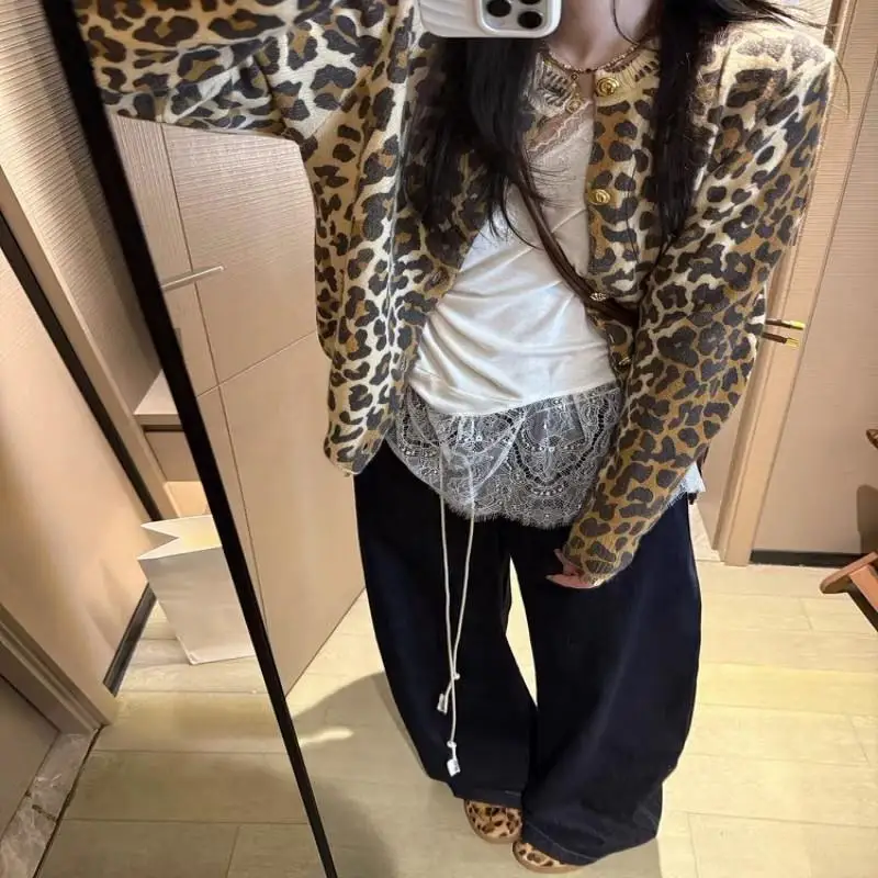 

ort Knitted Cardigan Sweater Women's Autumn Winter Faion Leopard Print Gold Button Design Warm Outerwear Fem Top Coat