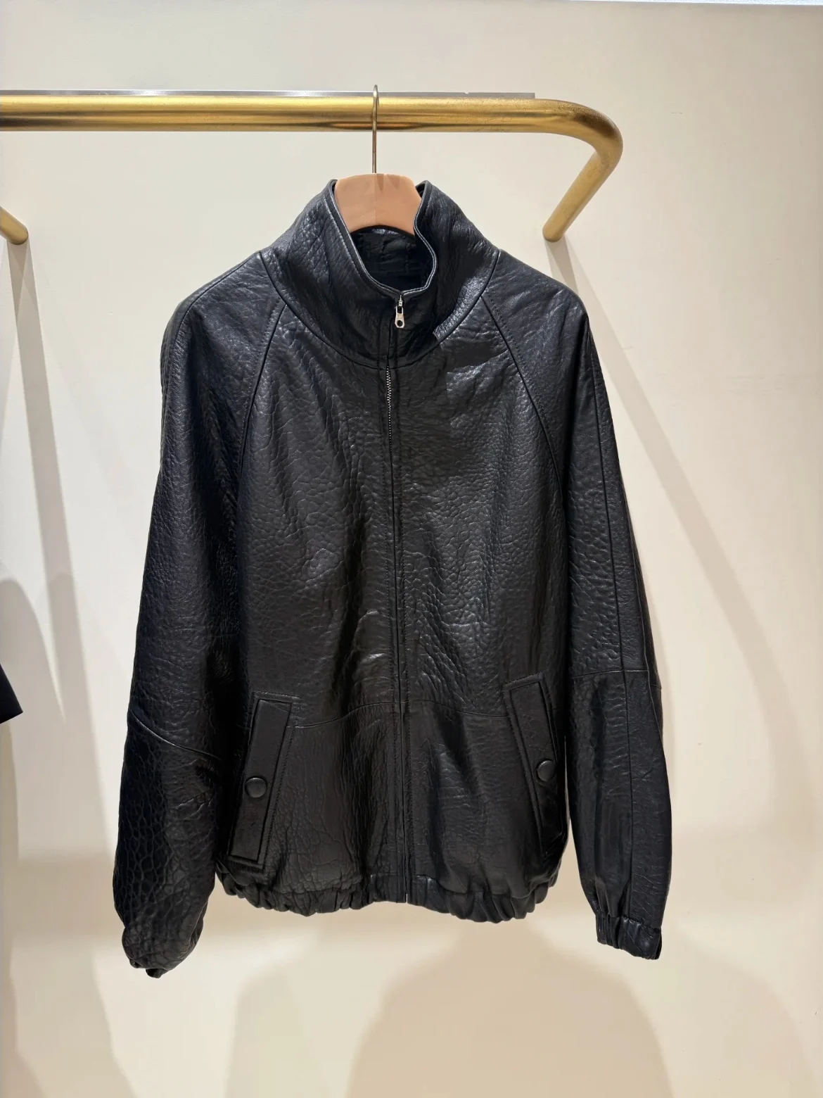 

Кожаная куртка Heidd Soft из текстурированной кожи, не требующая особого ухода, женская, нейтрального цвета, с длинными рукавами, на молнии, приталенного кроя