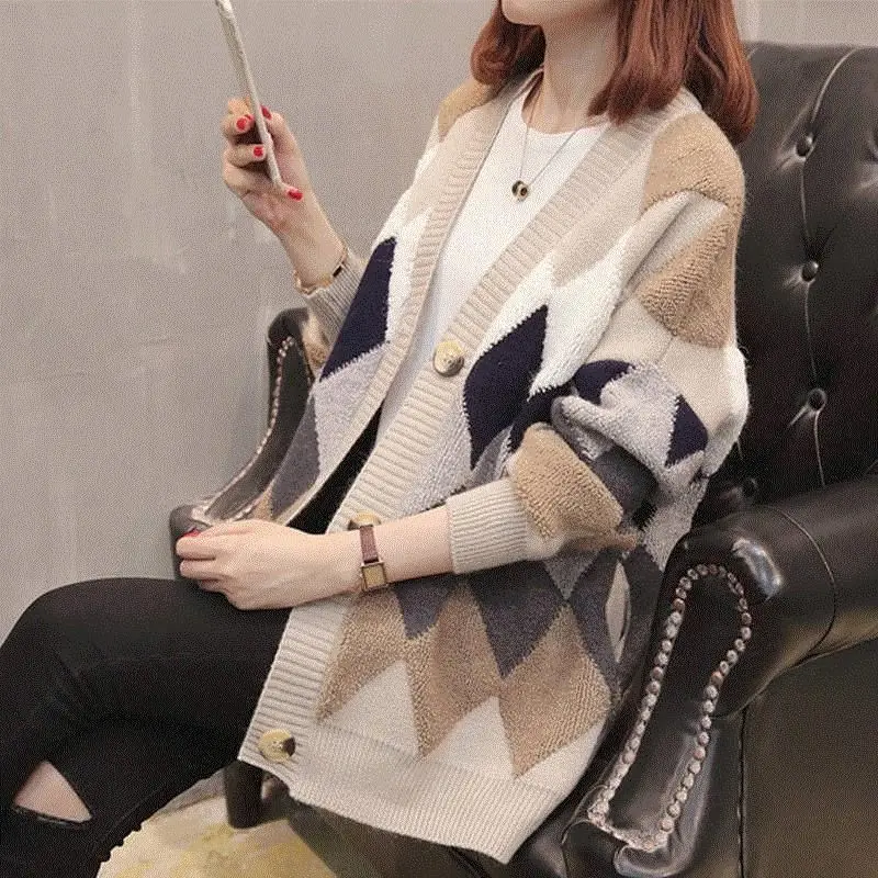 Women\'s Cardigan Button V-neck Letter Knit Spring and Autumn New Loose Korean Thickened Pocket Long Sleeve Fashion Sweater Coat