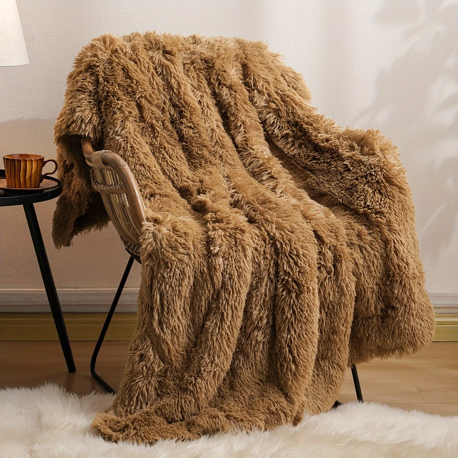 Luxury Ultra-Soft Faux Fur Blanket Double-Sided Plush Warmth Thick Cozy Winter Bedding for Sofa Bed Chair Machine Washable