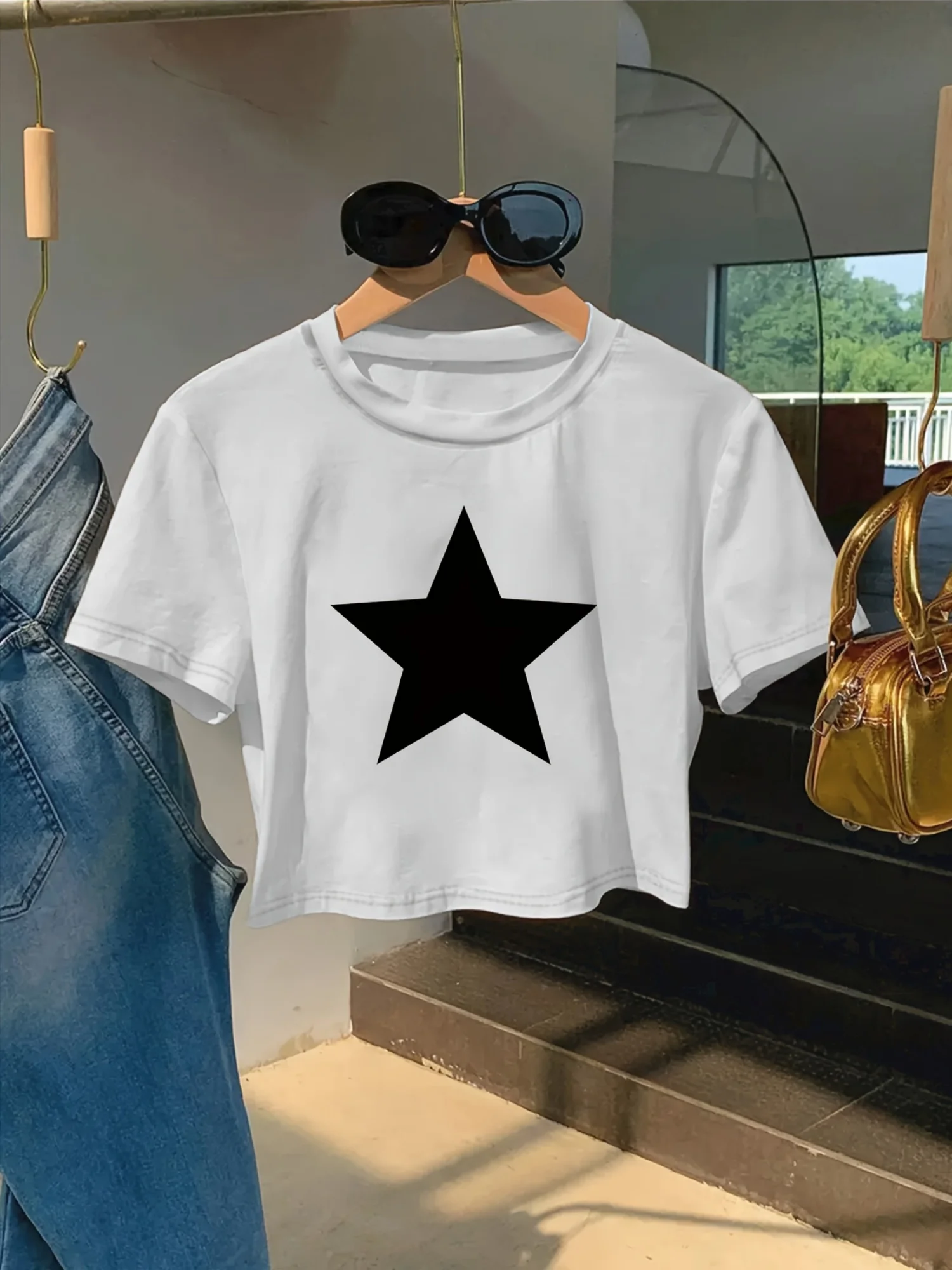 Women'S Casual Crew Neck Short Sleeve TShirt with Bold Black Star Print Light Yellow Spring/Summer Fashion Top Aesthetic Clothes