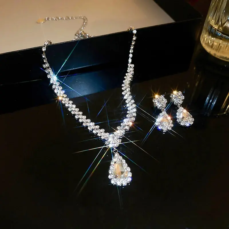 Sparkling Rhinestone Necklace Drop Earrings For Women Geometric Water Droplet Pendant Necklaces Wedding Bride Jewelry Sets