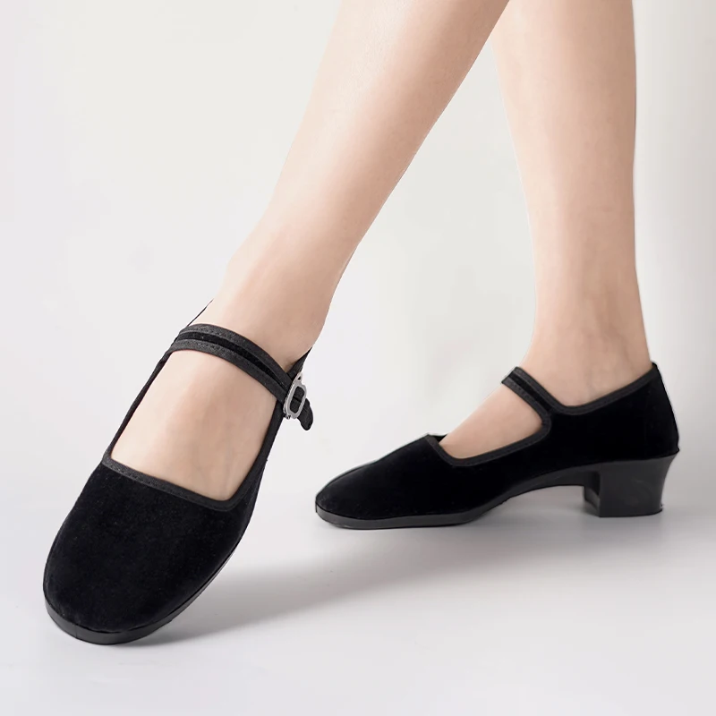 Women Dance Shoes Black Casual Dance Shoe Female Ethnic Dance Training Shoes Yangko Flat Shoes High Heel Slipper With 3.5cm Heel