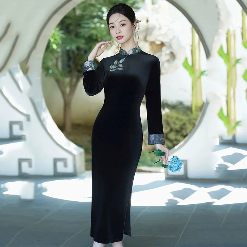 

Женское длинное платье Cheongsam размера плюс, бархатное сексуальное тонкое китайское платье с разрезом, классическое элегантное велюровое платье Ципао с половиной рукава 3XL 4XL