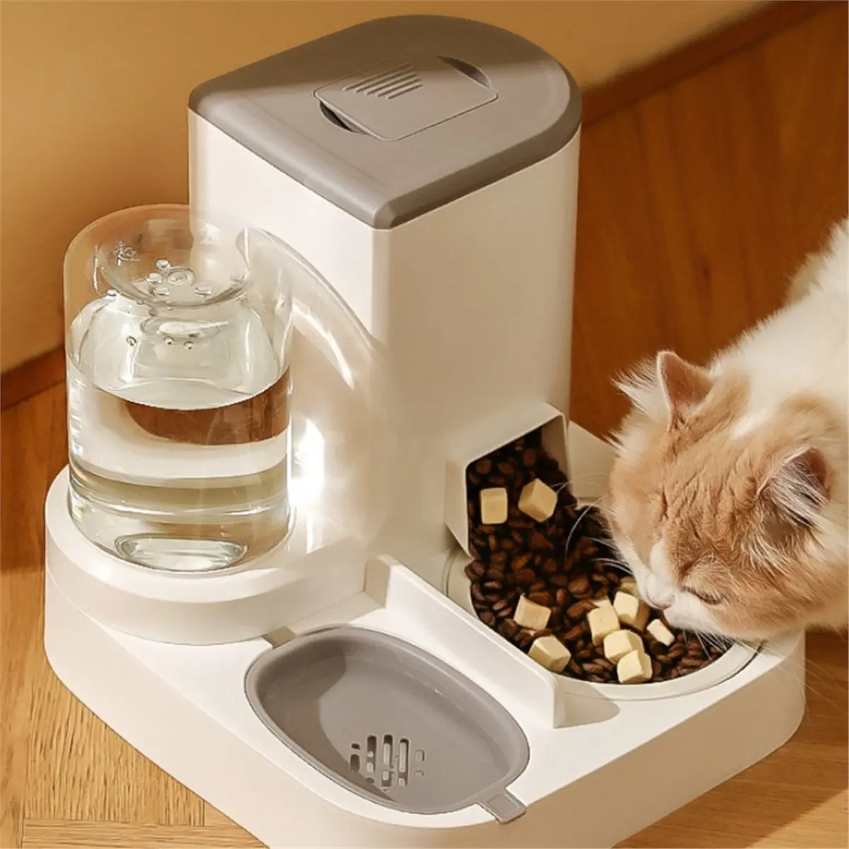 Carefree- Cat Feeder and Water Dispenser, 2 in 1 Automatic Pet Care System, Large Capacity for Small to Medium Dogs and Cats