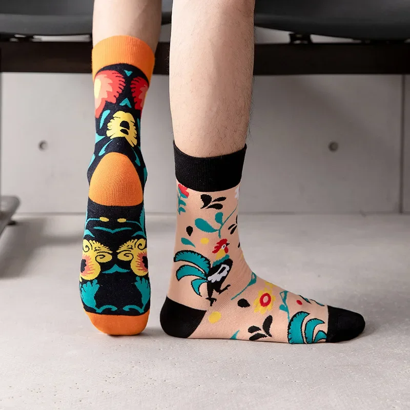 2023 new Korean version men's creative personality trend color matching printing fashion sports socks in the tube