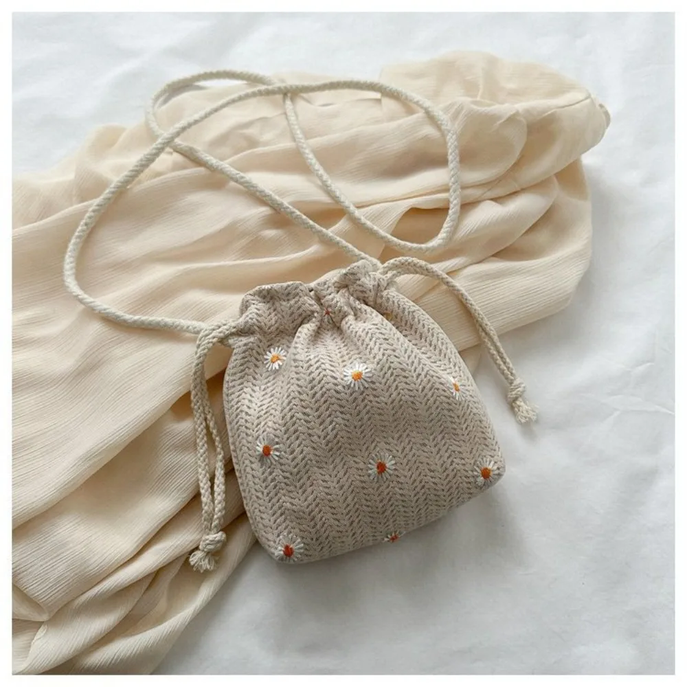 New Rattan Straw Weave Bucket Bags Retro Casual Beach Shoulder Bags Small Handbags Totes Women Summer