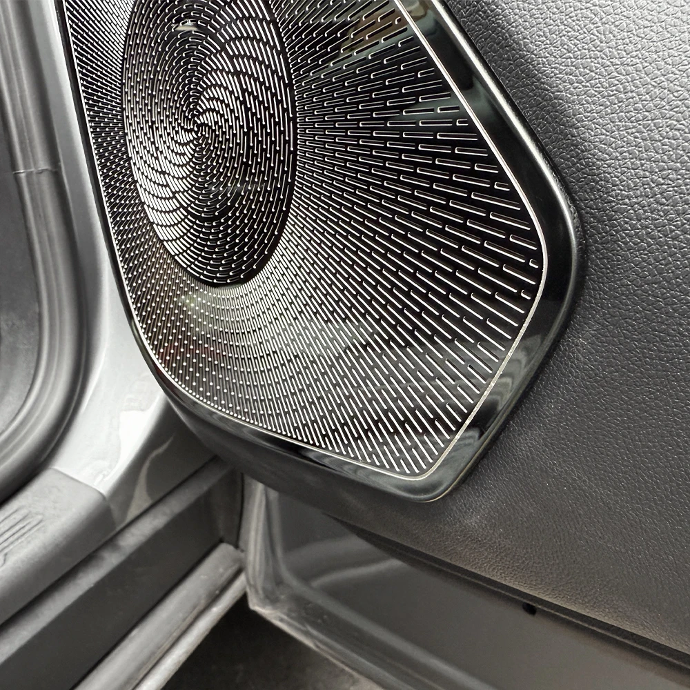 

4 шт., аксессуары для внутренней отделки автомобиля, серебристые/черные защитные чехлы для дверных динамиков из нержавеющей стали для Chevrolet Equinox 2025-2026