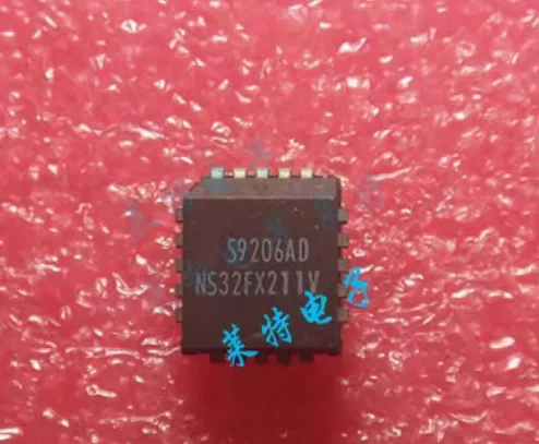 IC NOUVEAU 100% NS32FX211V PLCC20
