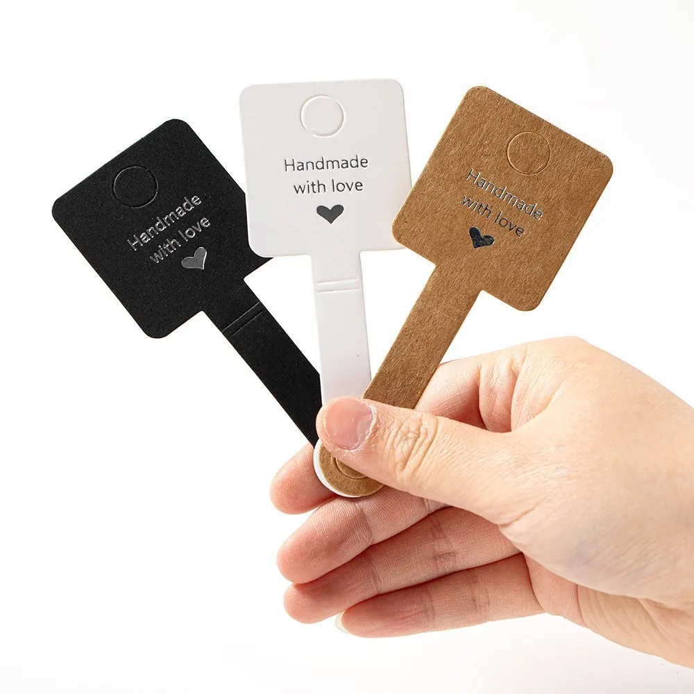 Рисунок 3 - картонная самоклеющаяся открытка