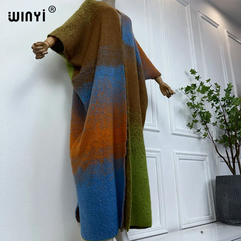 WINYI-traje de Invierno para mujer, abrigo neutro de piel de lujo, abrigo grueso y cálido con estampado Gradual, poncho largo, vestido de fiesta de