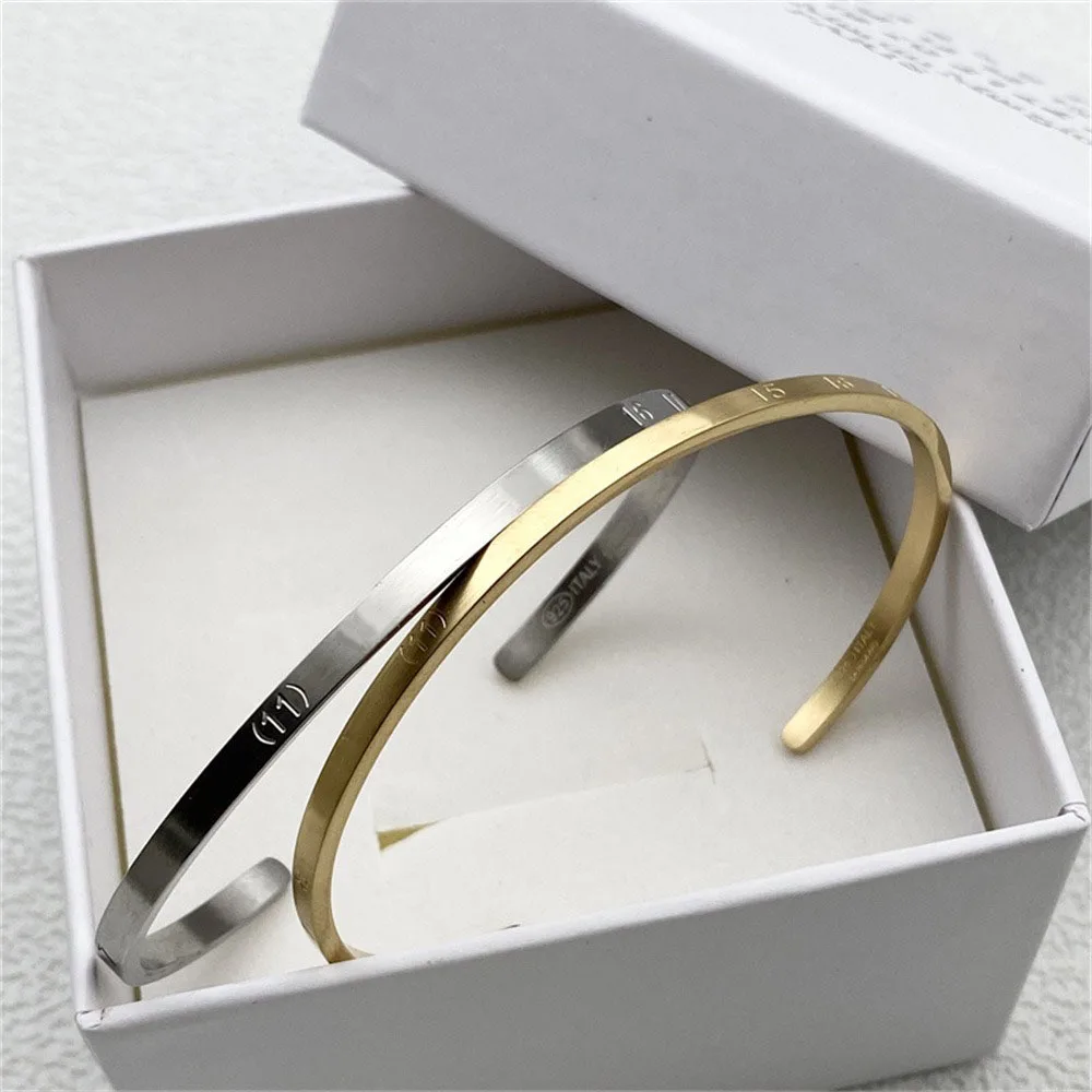 Super Narrow Letter Bracelet, Men's and Women's Advanced Sense, Simple Personality, Niche Calendar Engraving Bracelet