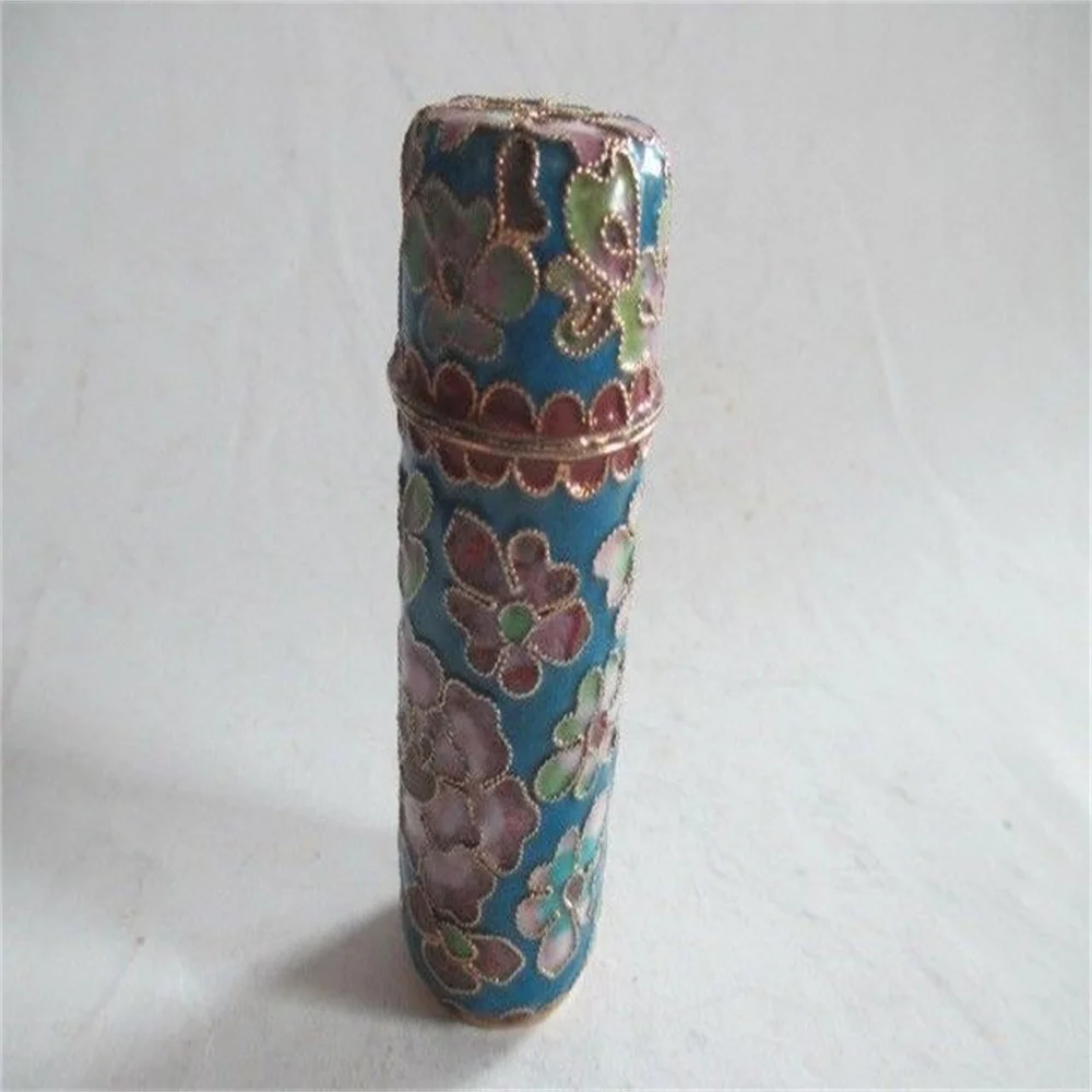 

Patterns and colors of cloisonne in ancient China Toothpick box