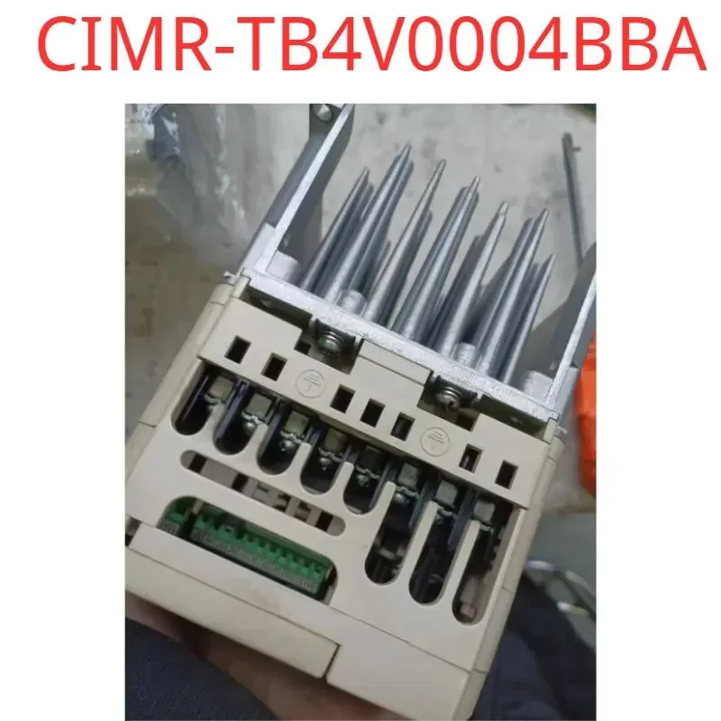 Second-hand test OK  T1000V Inverter CIMR-TB4V0004BBA 0.75KW 380V