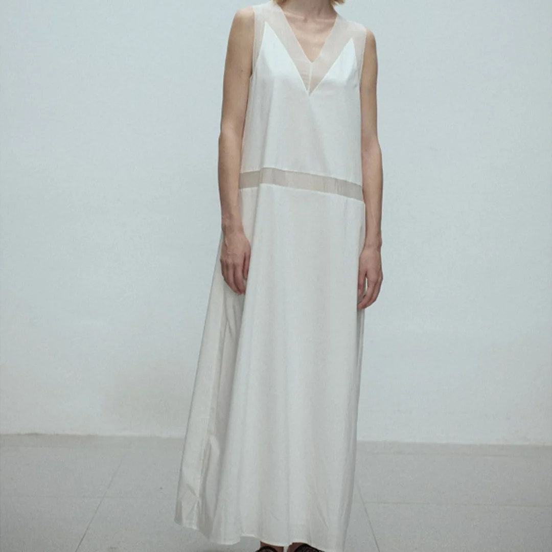 2025 Early Autumn S Fashion Openwork Sheer Mesh Patchwork V-Neck Sleeveless Dress