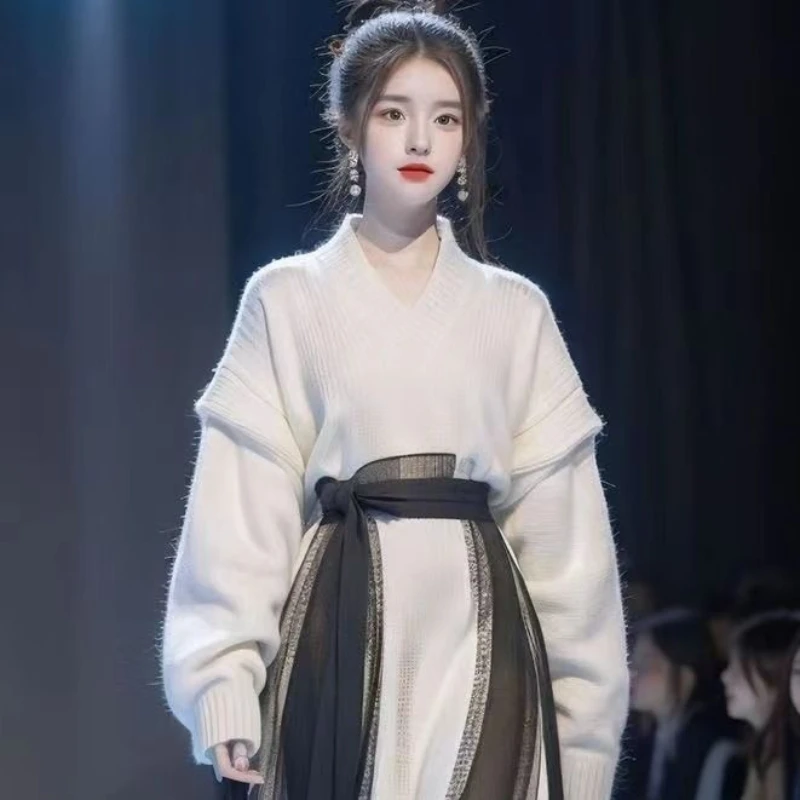 

New Chinese Style Set Autumn/Winter New Design Sense Fashion Sweater+Color Blocking Half Skirt Vintage Two Piece Set