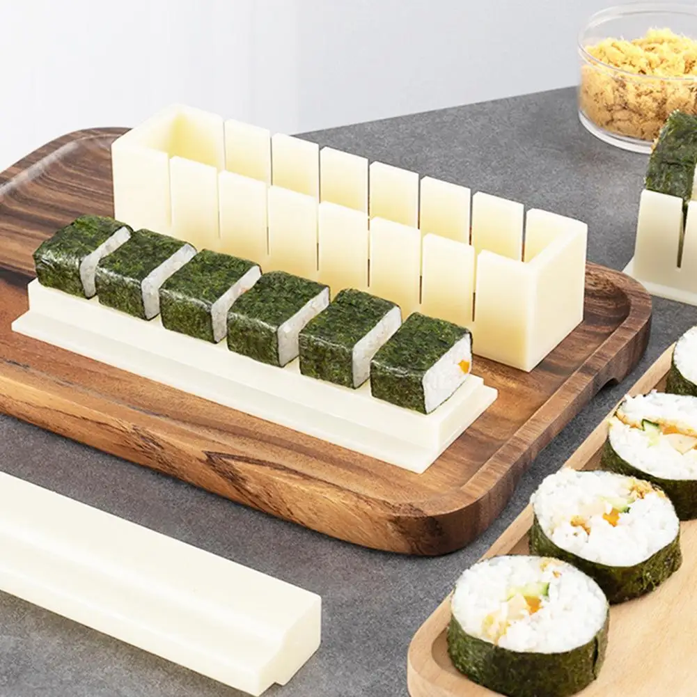 Reusable Plastic Sushi Maker Equipment Kit Round Square Heart-shaped Kimbap Sushi Rolls Mold Sushi Making Tools Cake Roll Mold