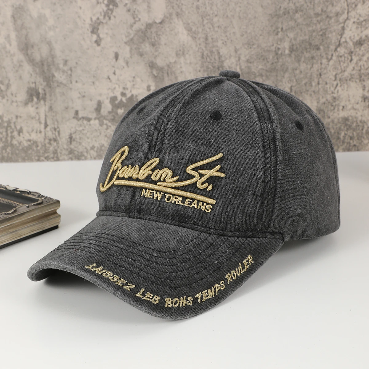 

Cross-border vintage do old embroidered alphabet soft-top cowboy baseball caps for men and women daily commute sunhats