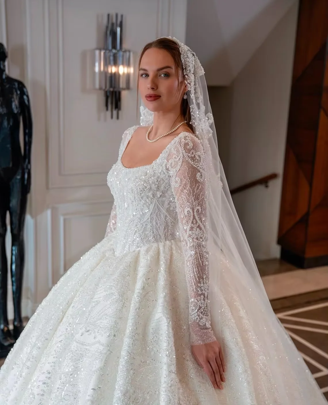 Luxury Wedding Dress Long Sleeve Square Neck Lace Bridal Gown Sparkling Sequins Ball Gown V‑Back Court Train Custom Size Custom