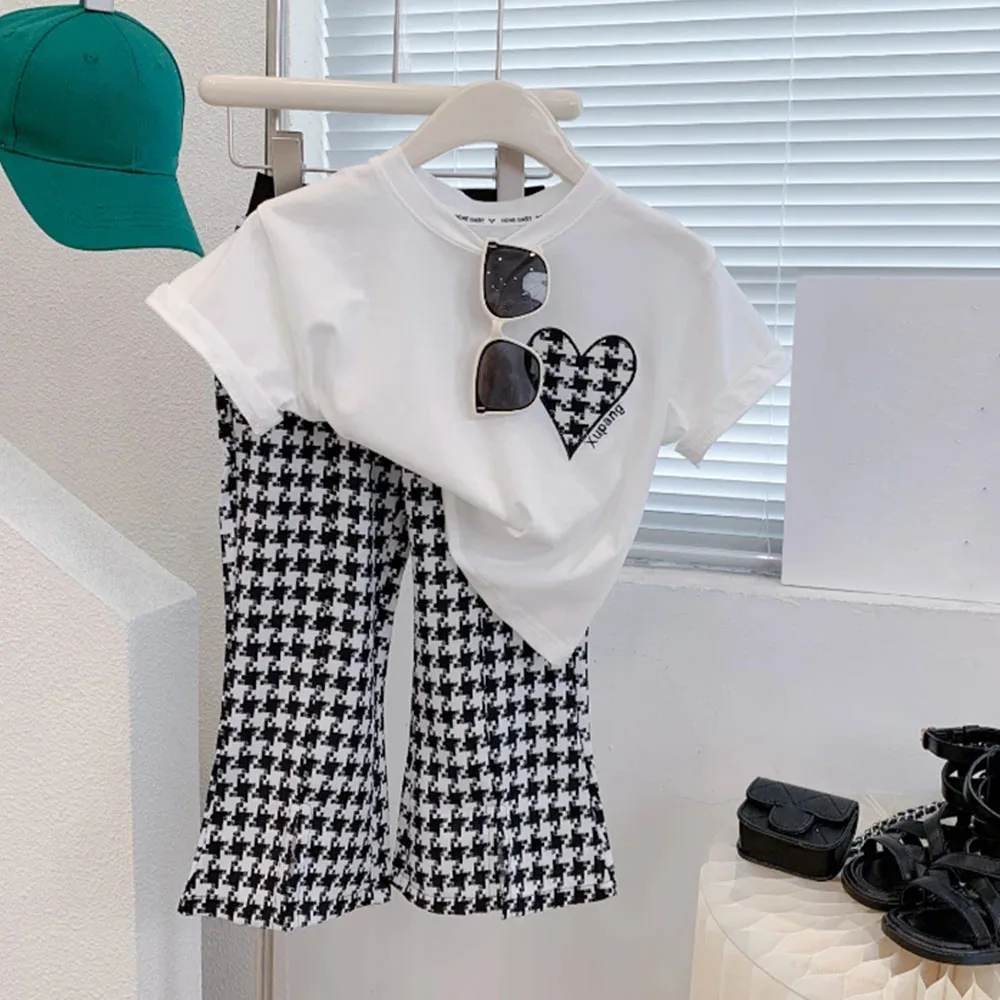 

Houndstooth Bell Bottoms 2-Piece Set – Summer Girls T-Shirt & Wide Leg Pants Outfit for Ages Toddler Girl Clothes