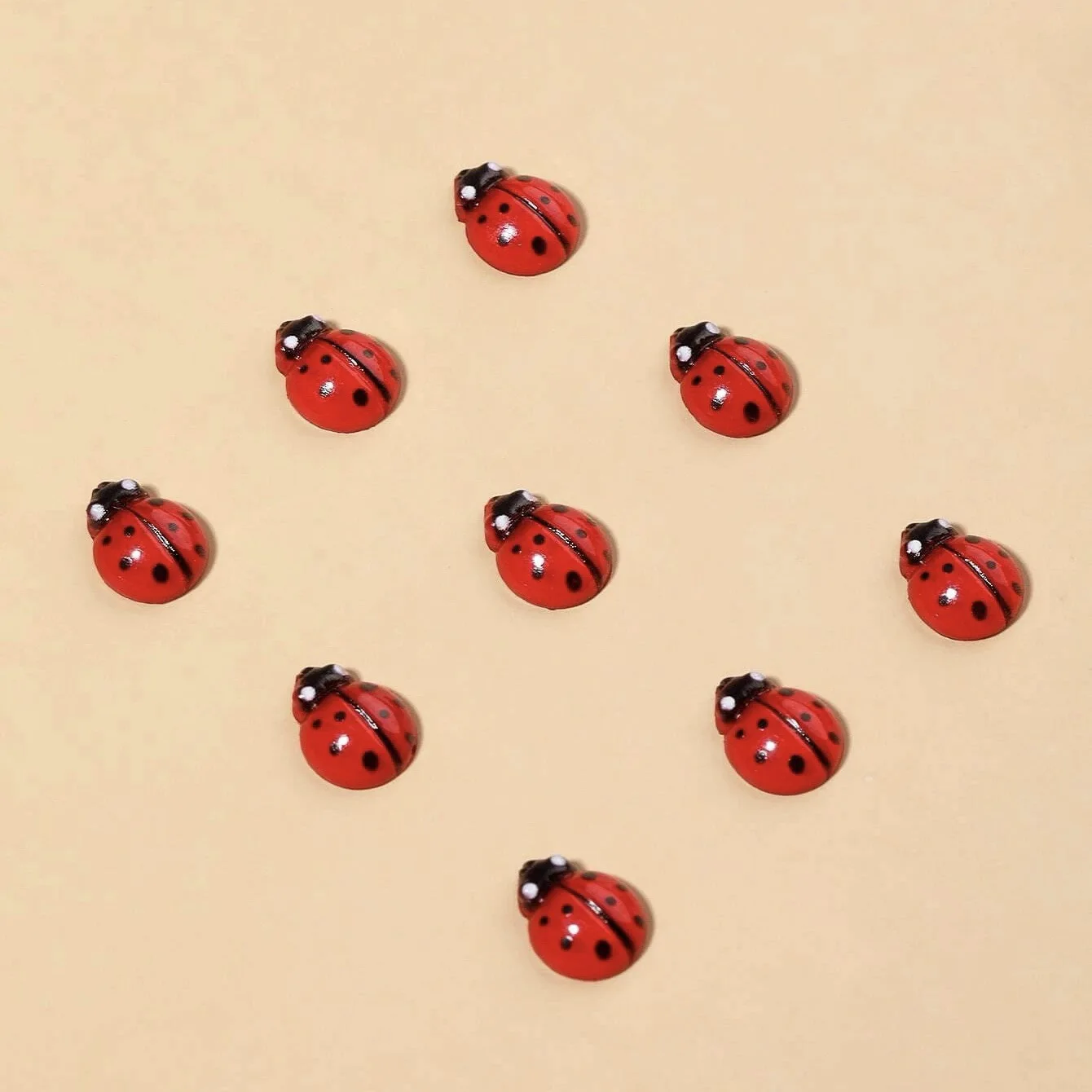 20 stücke Nette Cartoon Marienkäfer Nagel Charms Bunte Tiere Flatback Strass Für Nägel Kunst Dekorationen DIY Maniküre Zubehör – Detail 6