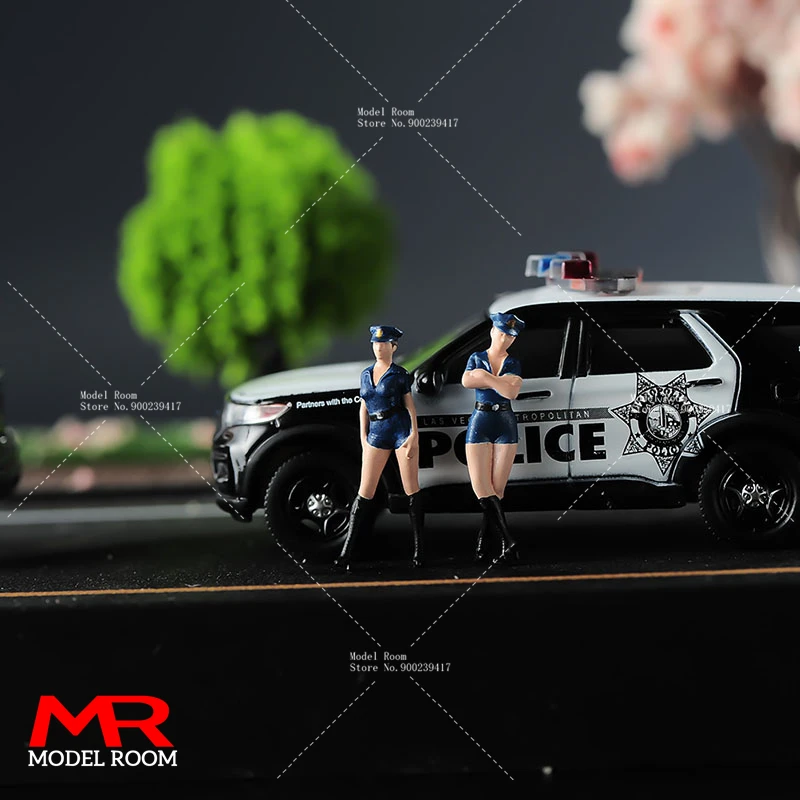 1/43 1/64 Scale SWAT HK Policeman Traffic Police Officer Policewoman Figure Model Mini Tabletop Scene Figurine for Car Vehicle