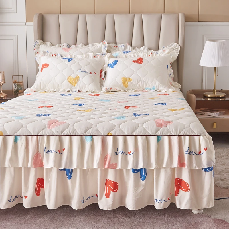 Romantic Love Heart Bed Skirt Ruffle Cotton Clip Bed Sheet Dustproof Bedskirts Thick Quilted Bed Cover With Quilted Pillowcases