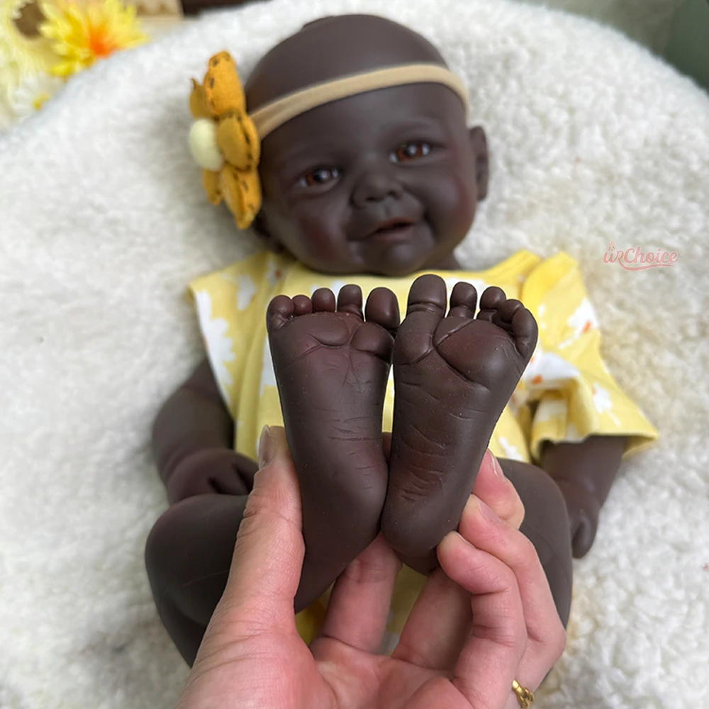 Realistische zwarte baby Vivienne zacht flexibel lichaam en engelachtige glimlach 17 inch volledige siliconen herboren pop voor verzamelaardiplay