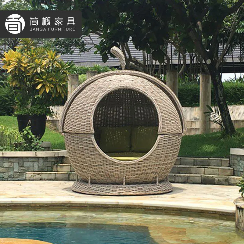 Hotel Club Rattan Bed and Breakfast Outdoor Swimming Pool Creative Internet celebrity Bird's Nest