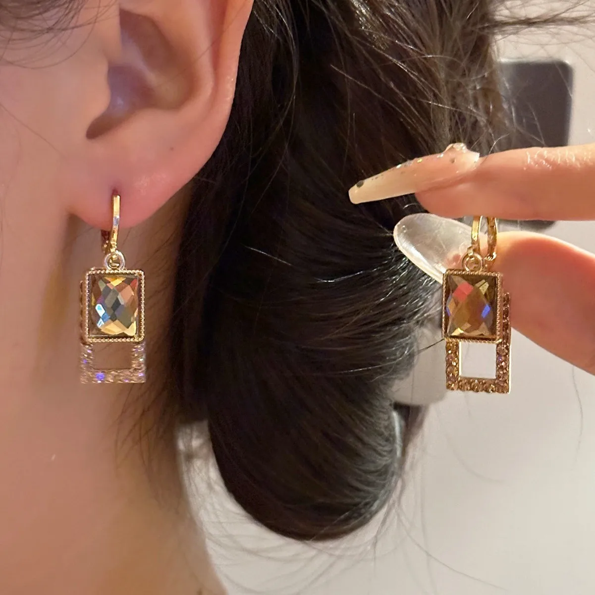 925 Silver Needle Korean Fashion Zircon Drop Earrings For Women Jewelry 2024 Trending Luxury Vintage Gold Color Earrings JN9