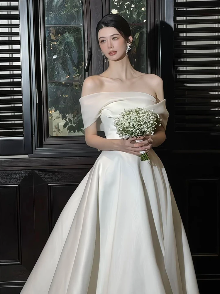 Elegant Wedding Dresses 2025 New Boat Neck Wedding Party Dress With Train Customized Brides Wedding Dresses