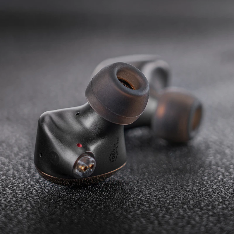 Whizzer EASYTIPS SS20 ซิลิโคนชนิดใส่ในหู Eartips XS/S/M/L ขนาด 4 คู่ใน 1 กล่อง