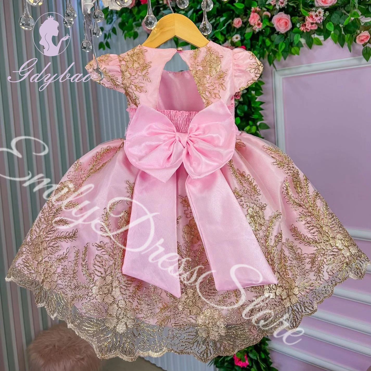 Customized Pink Flower Girl Dress For Wedding Tulle Applqique Lace Puffy With Bow Princess Kids Birthday First Communion Gown