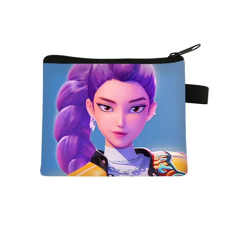 محفظة صغيرة جديدة من البوليستر بتصميم بسيط وطباعة الرسوم المتحركة. مشبك نقود مجموعة الساحرات K-pop لتخزين التغيير الفضفاض.