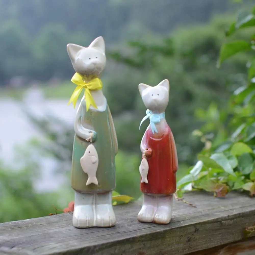 

2pcs Creative Ceramic Cat Figurines Modern Handicraft Animal Art Statues Cute Miniatures Sculpture Living Room
