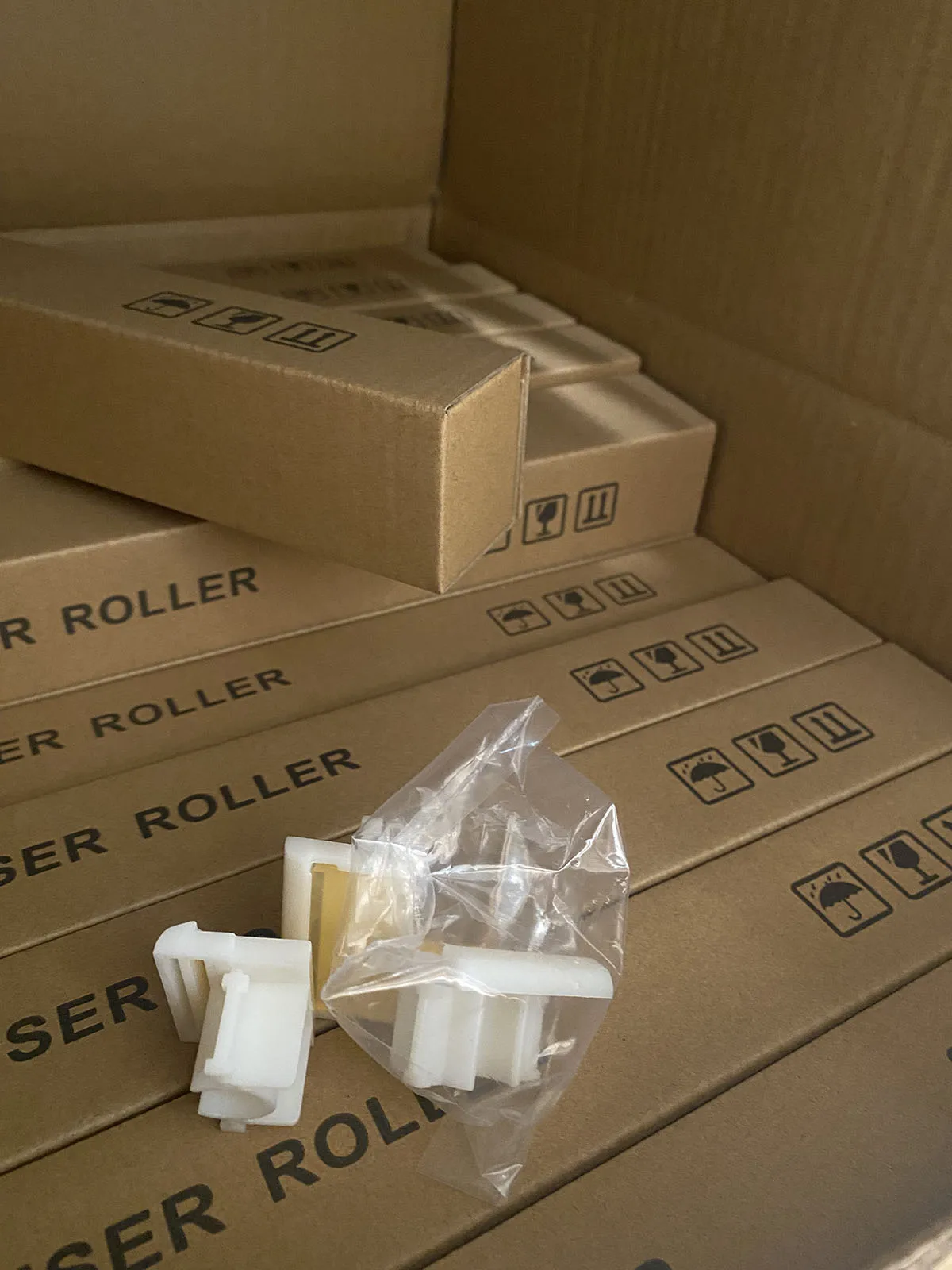 

5Pieces ZV 180 /CZ 180 Original New Stripper Pad Unit for Riso TR 1000 1510 1530 1550 CR 1600 1610 1630 1640 CV 1850 1860