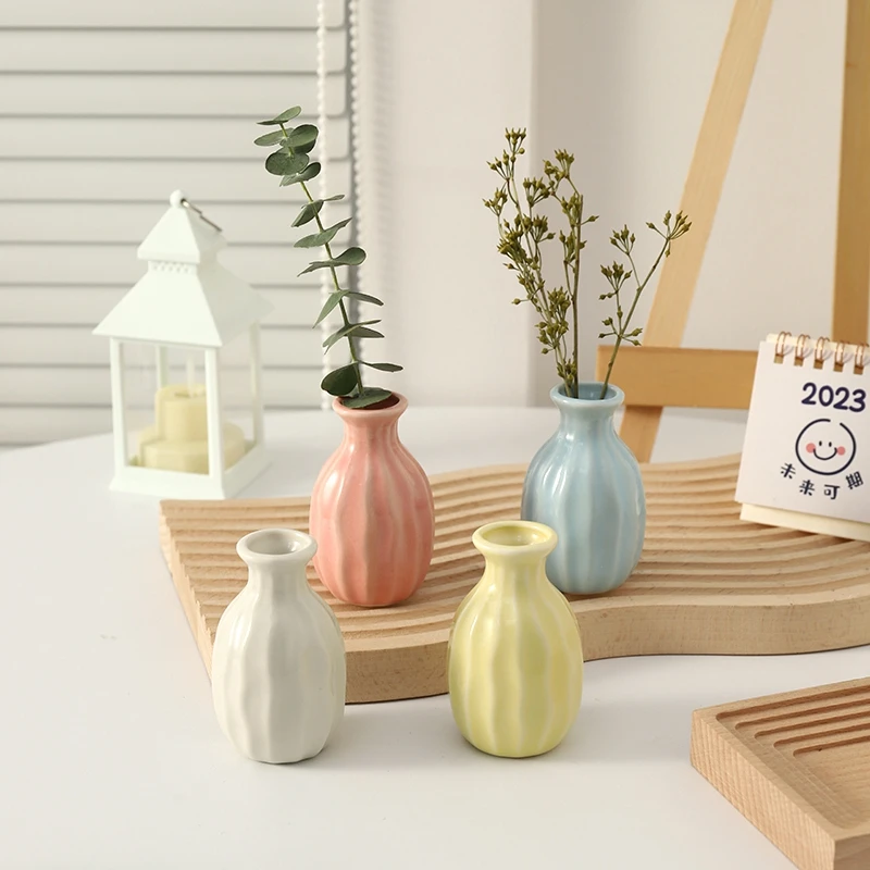 Mini Nordic Ceramic Vase 2