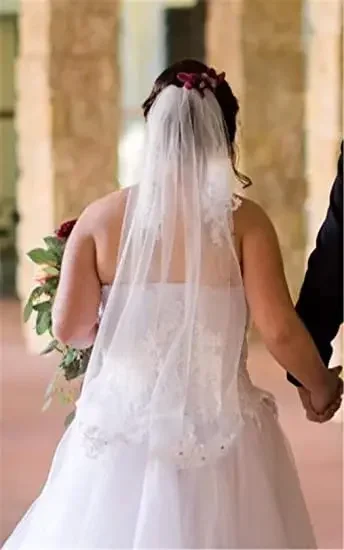 Voile de mariée perlé pour patients de mariage avec peigne, appliques en dentelle à 1 niveau