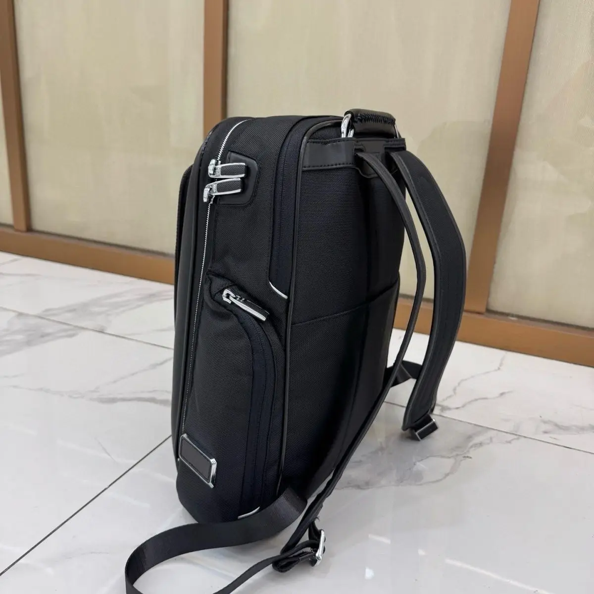 Men's Streamlined Business Backpack, Stylish Unisex School Bag 25503011
