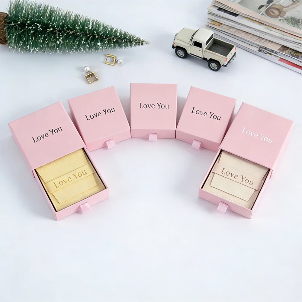 

Розовая подарочная коробка-шкатулка для украшений (колье, серьги, браслеты) с индивидуальным логотипом, свадебная/рождественская, с мешочком из микрофибры