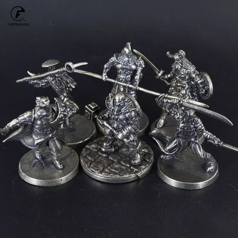 1PCS War Chess Table Game Ornaments Decorations Crafts Copper Ancient warriors Soldiers Dolls Army Legion Model Toy Figurine