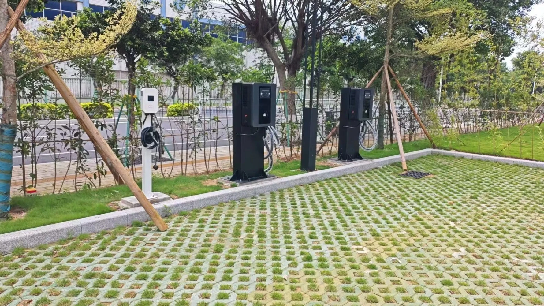 สถานีชาร์จรถยนต์ไฟฟ้าแบบติดผนั - Dc Fast Charger 30Kw Wallbox Commercial บทวิจารณ์และราคา
